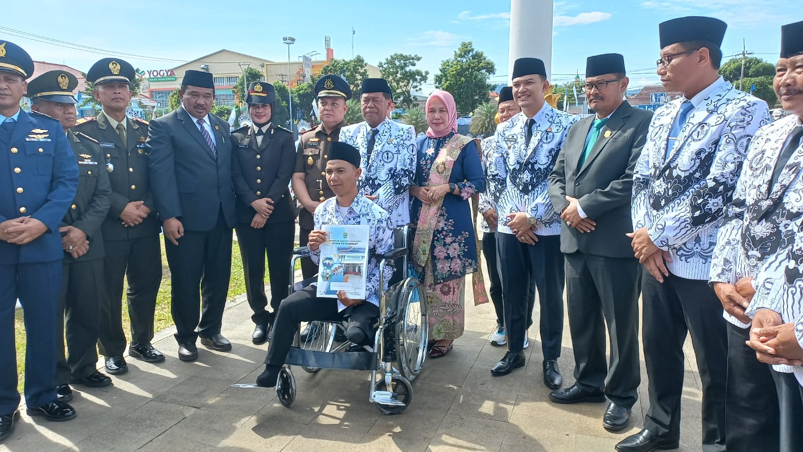 Hari Guru Nasional 2025, Pemkab Majalengka Tegaskan Transformasi Pendidikan Berkelanjutan