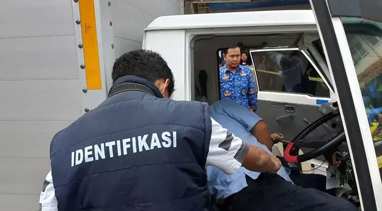 Pria Ditemukan Meninggal di Dalam Mobil Box di Pasar Maja Majalengka